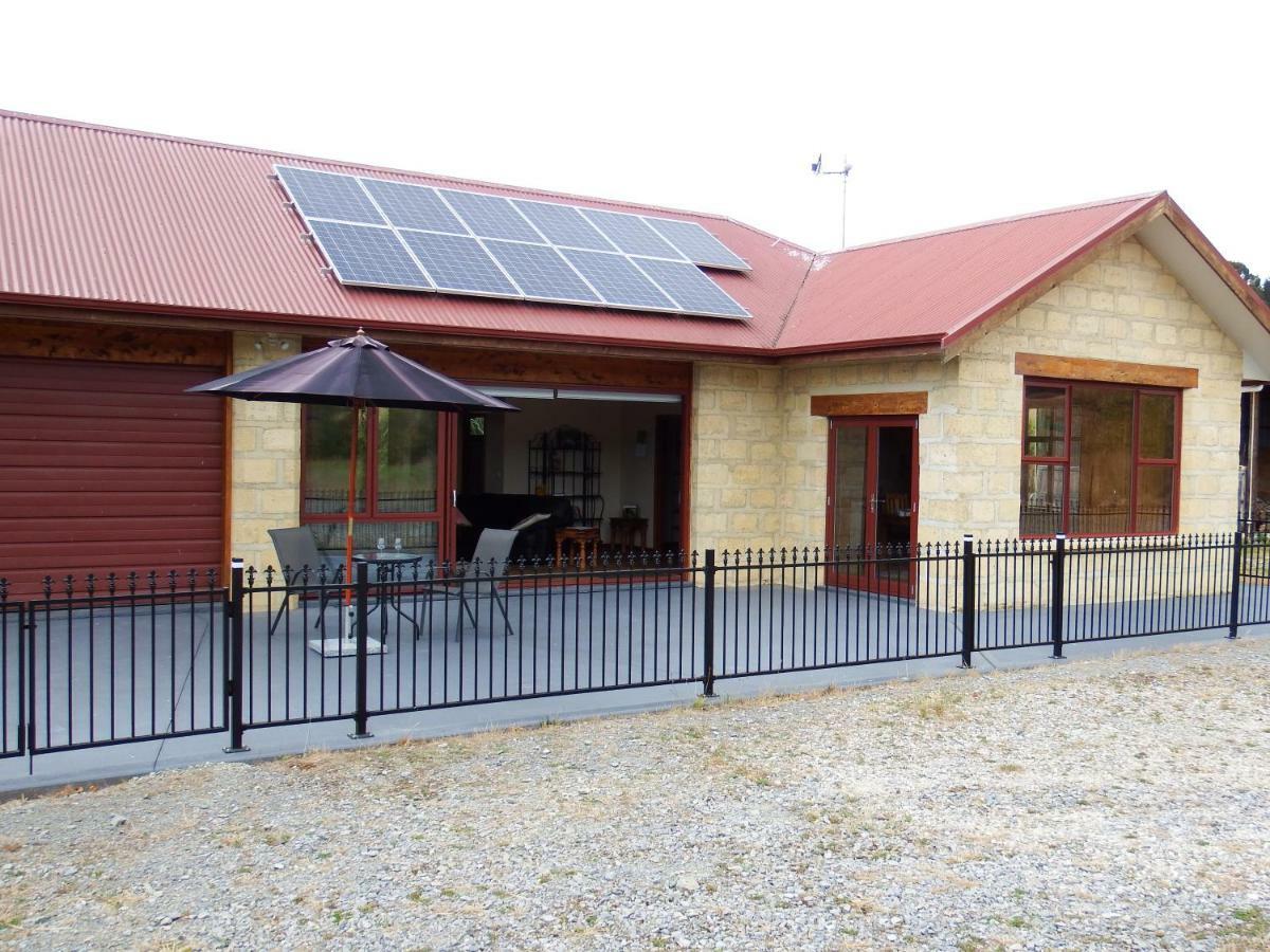 Mahana Farm Cottage Exterior foto